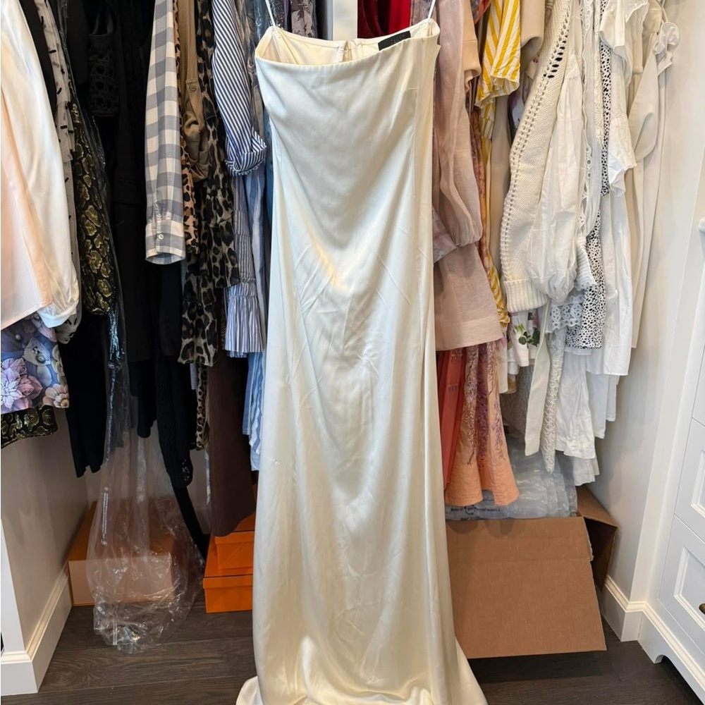 Nili Lotan Elegant Cream Satin Gown